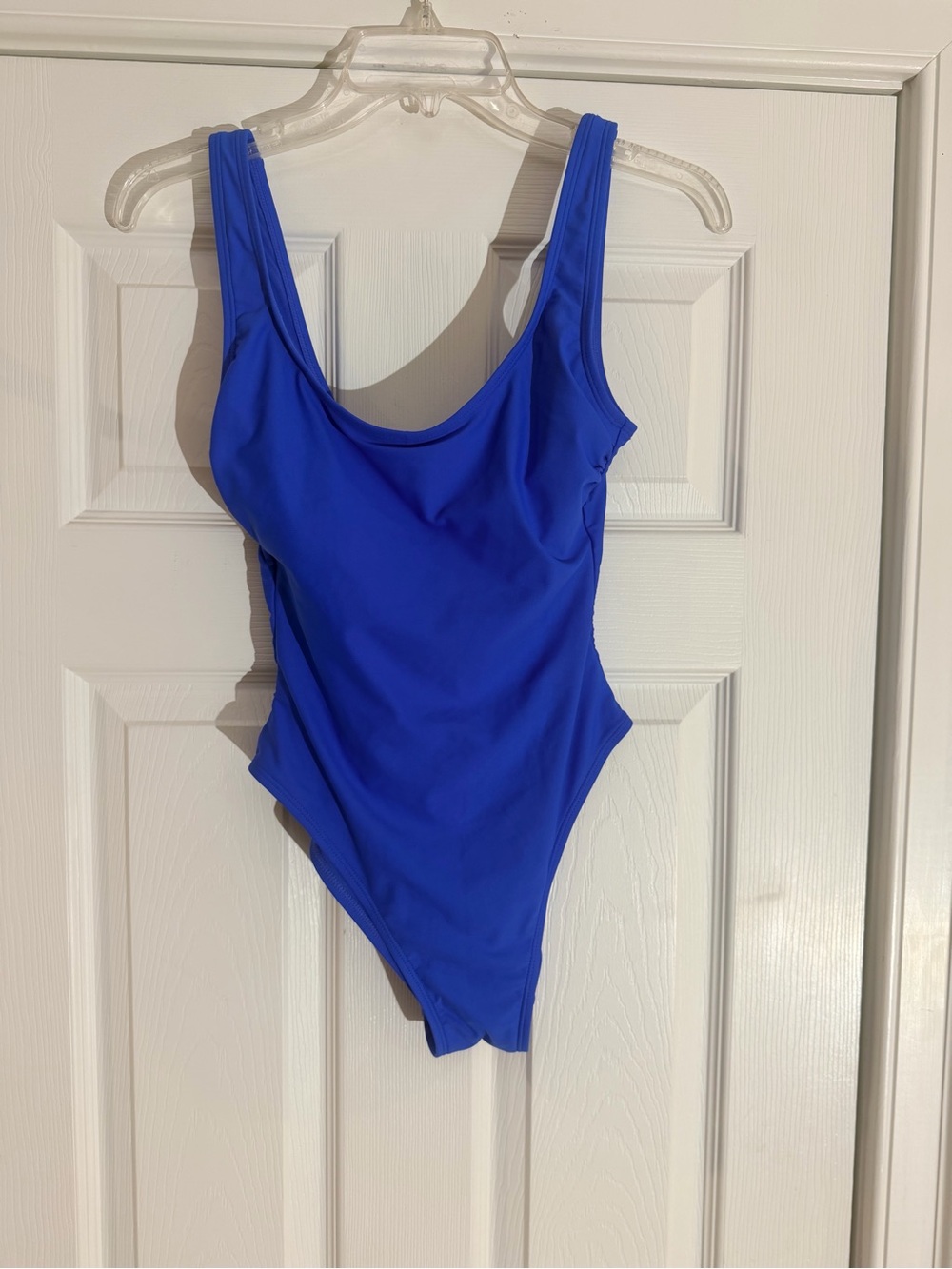 Ladies Size Small (4-6) "No Boundaries" Bright Blue Scoop One-Piece Swimsuit GUC